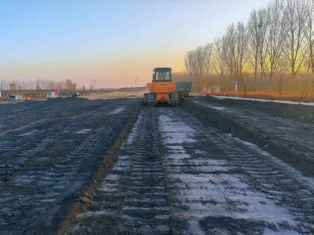 粉煤灰“變廢為寶”，德達高速綠色建造再升級！